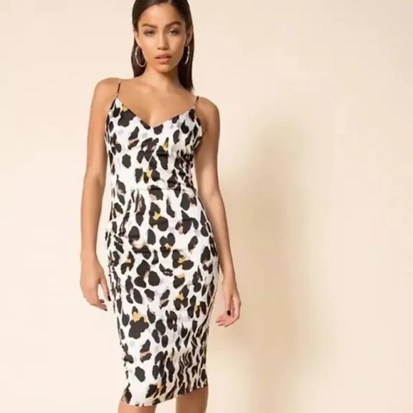 superdown Dresses & Skirts - Superdown slip dress
